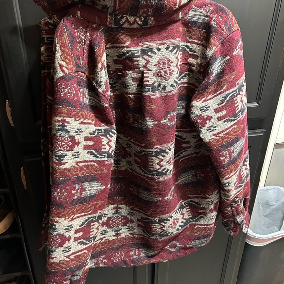 Women’s Patterned Jacket - Picture 2 of 3
